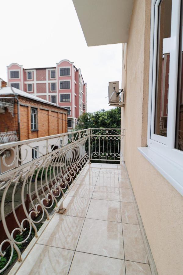 Apartments Na Beregu Sochumi Exterior foto